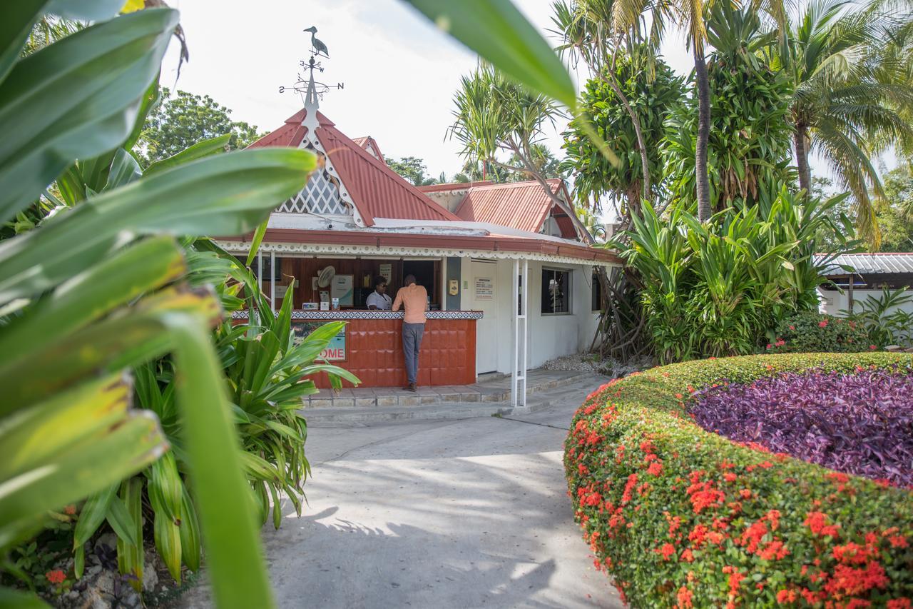 Moulin Sur Mer Beach Resort Montrouis Dış mekan fotoğraf