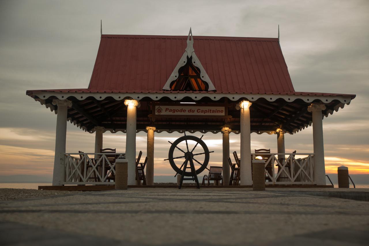 Moulin Sur Mer Beach Resort Montrouis Dış mekan fotoğraf