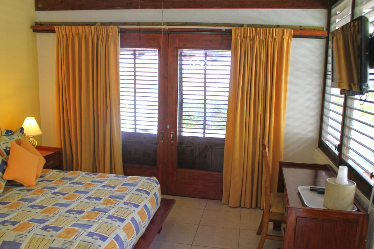 Moulin Sur Mer Beach Resort Montrouis Dış mekan fotoğraf