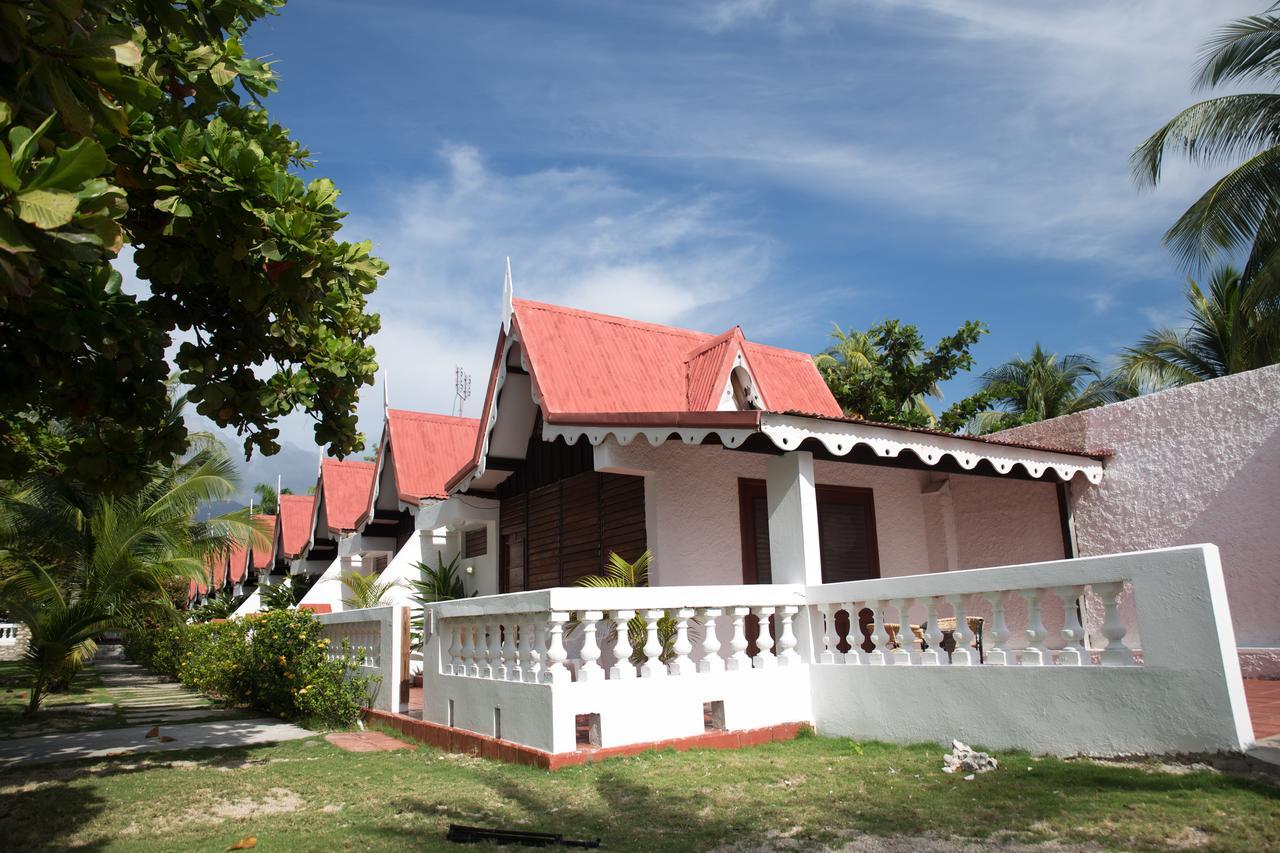 Moulin Sur Mer Beach Resort Montrouis Dış mekan fotoğraf